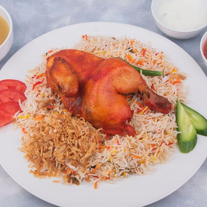 ٤ قطع دجاج مع الأرز
