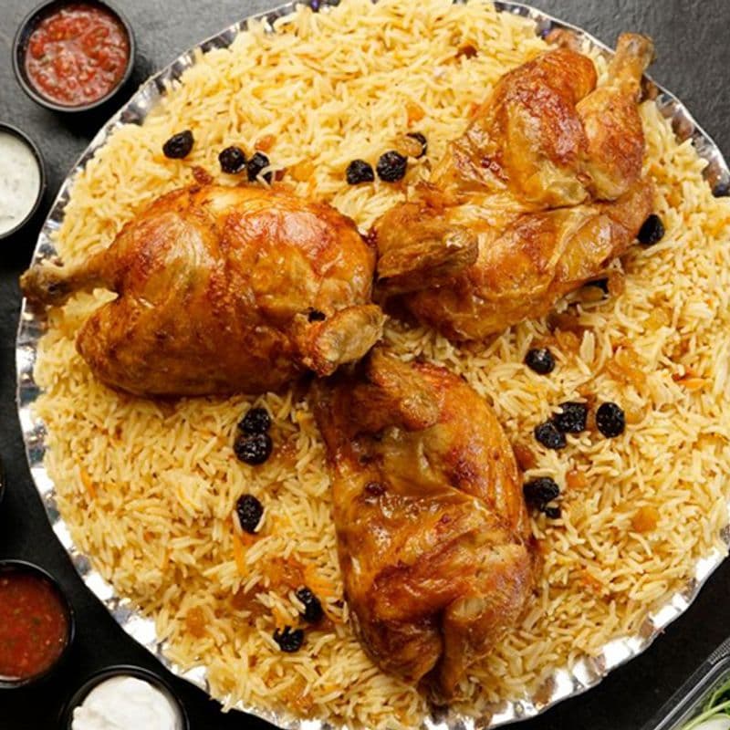 ١٢ قطعة دجاج مع الأرز